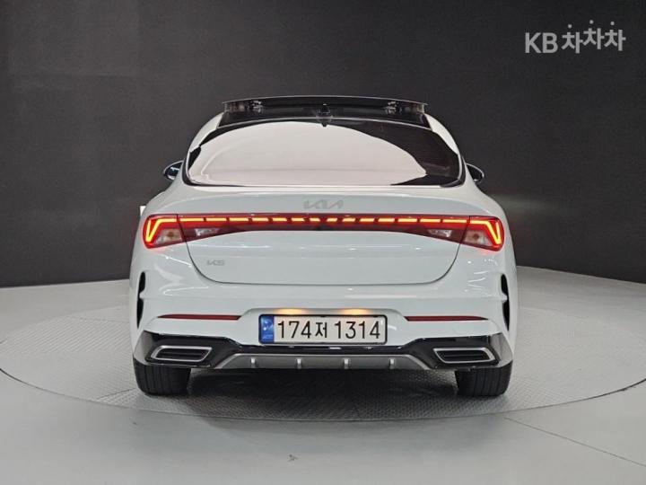 Kia K5 — miniaturë 3