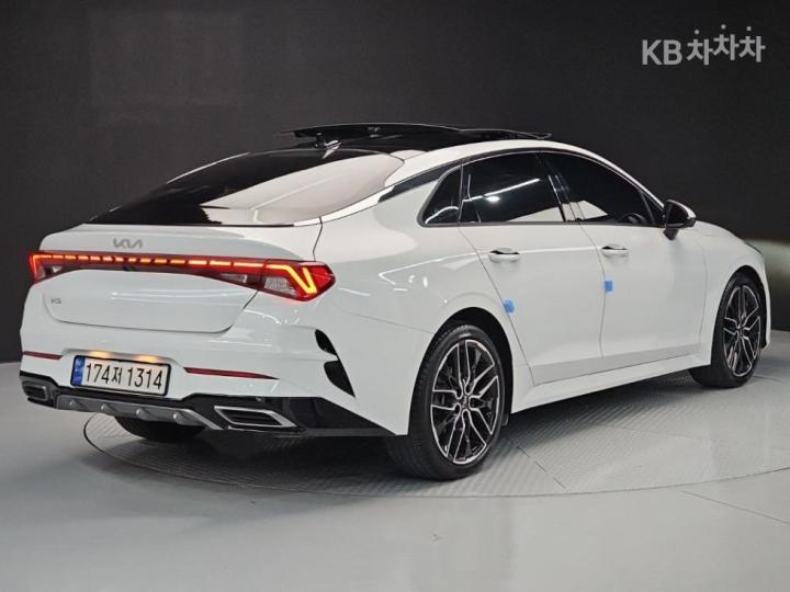 Kia K5 — miniaturë 4
