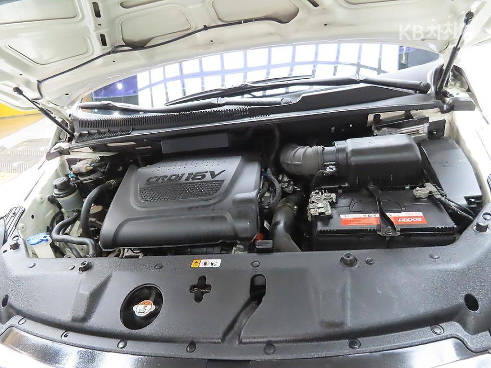 Kia Carnival — miniaturë 8