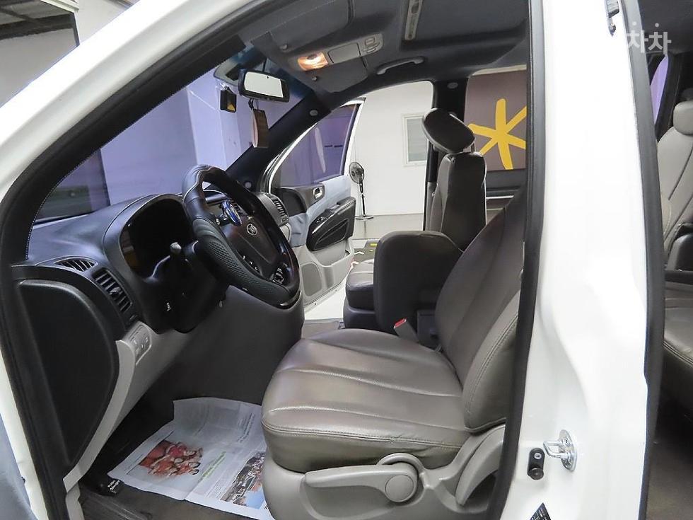 Kia Carnival — miniaturë 13
