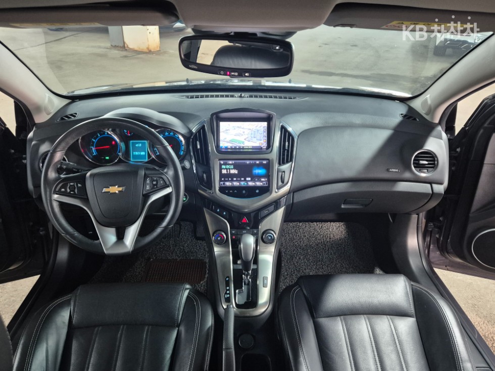 Chevrolet Cruze — miniaturë 17