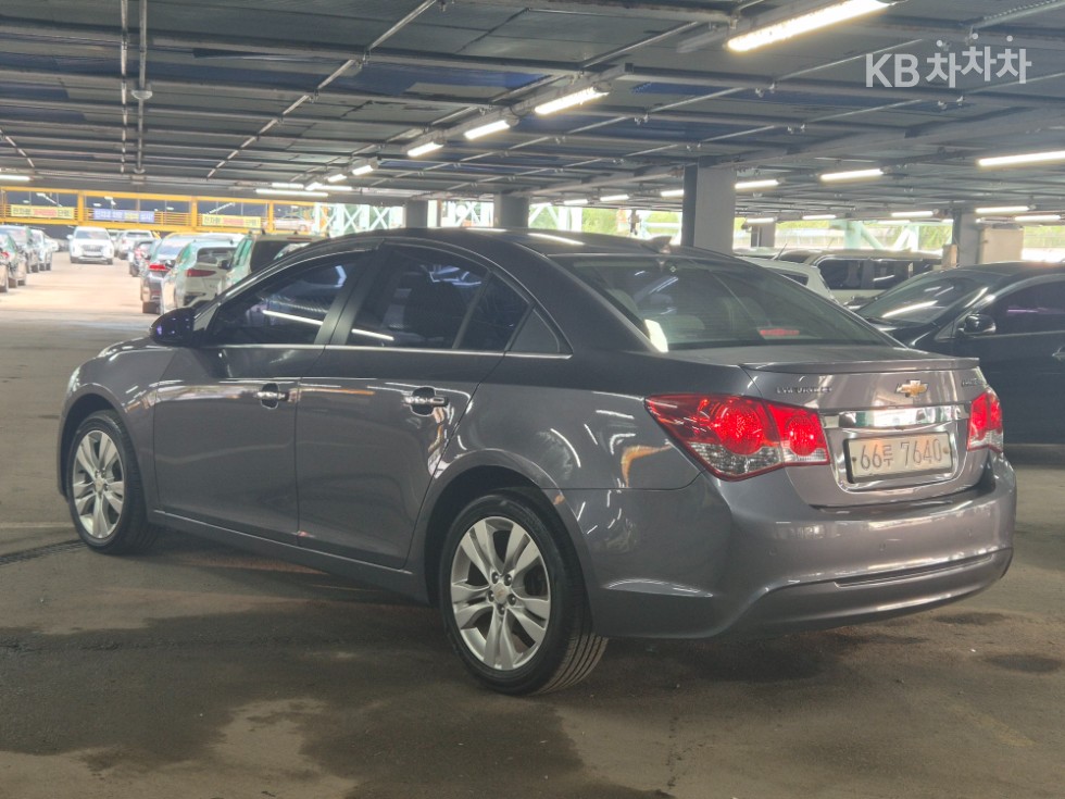 Chevrolet Cruze — miniaturë 4