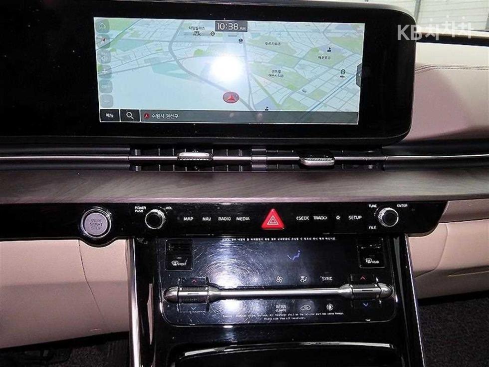 Kia Carnival — miniaturë 14