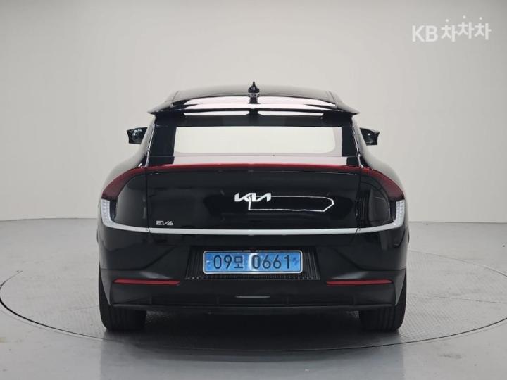 Kia EV6 — miniaturë 3