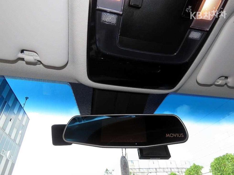 Hyundai Staria — miniaturë 14