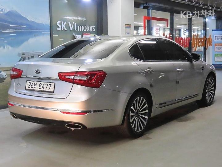 Kia K7 — miniaturë 4
