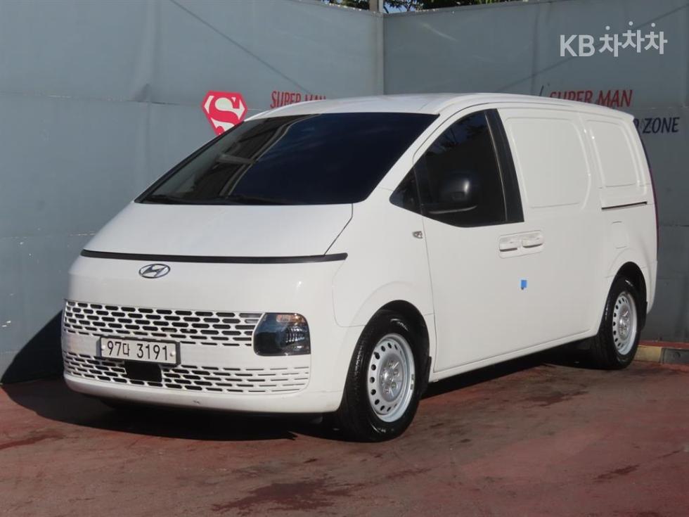 Hyundai Staria