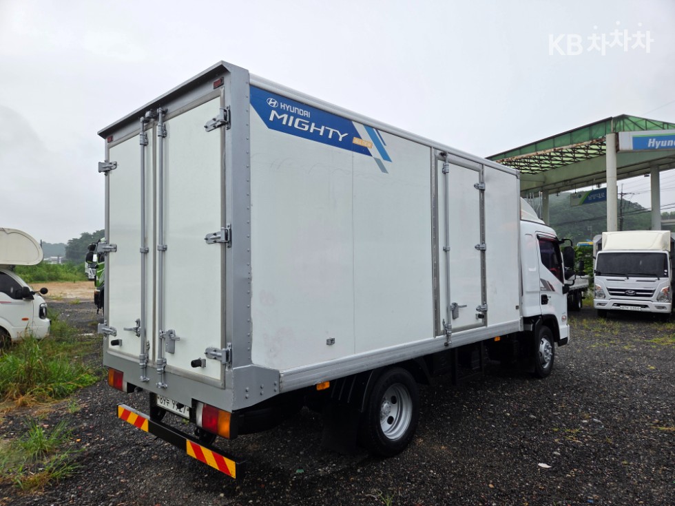 Hyundai Mighty