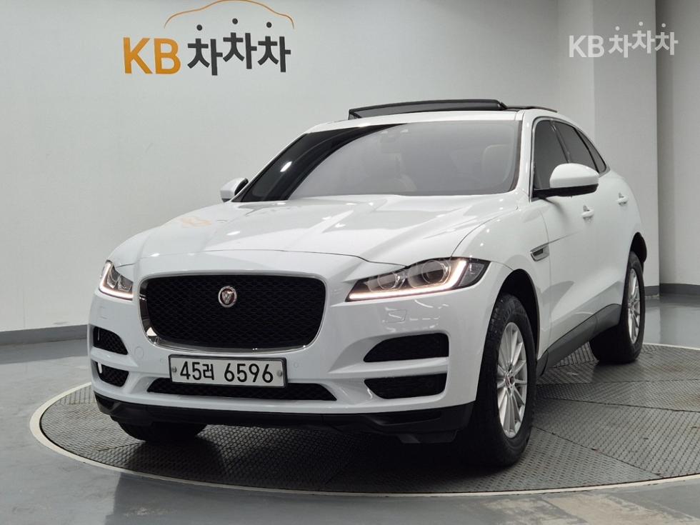 Jaguar F-PACE