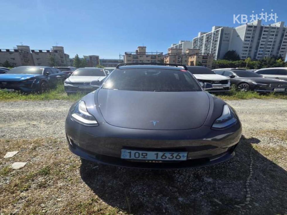 تيسلا Model 3