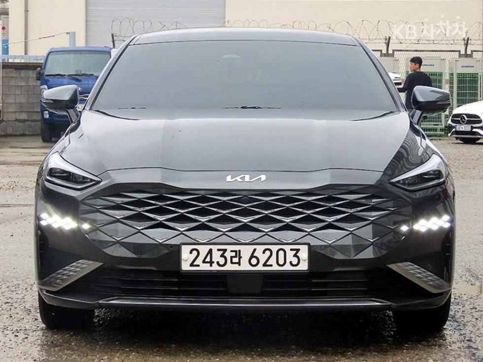 Kia K8