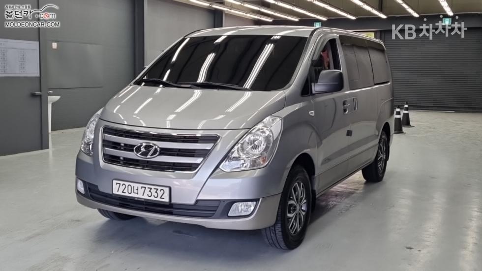 Hyundai Grand Starex