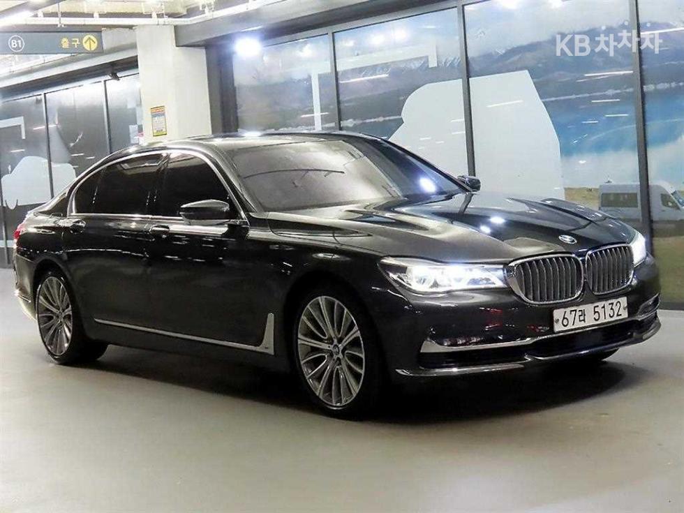 بي إم دبليو 7-Series