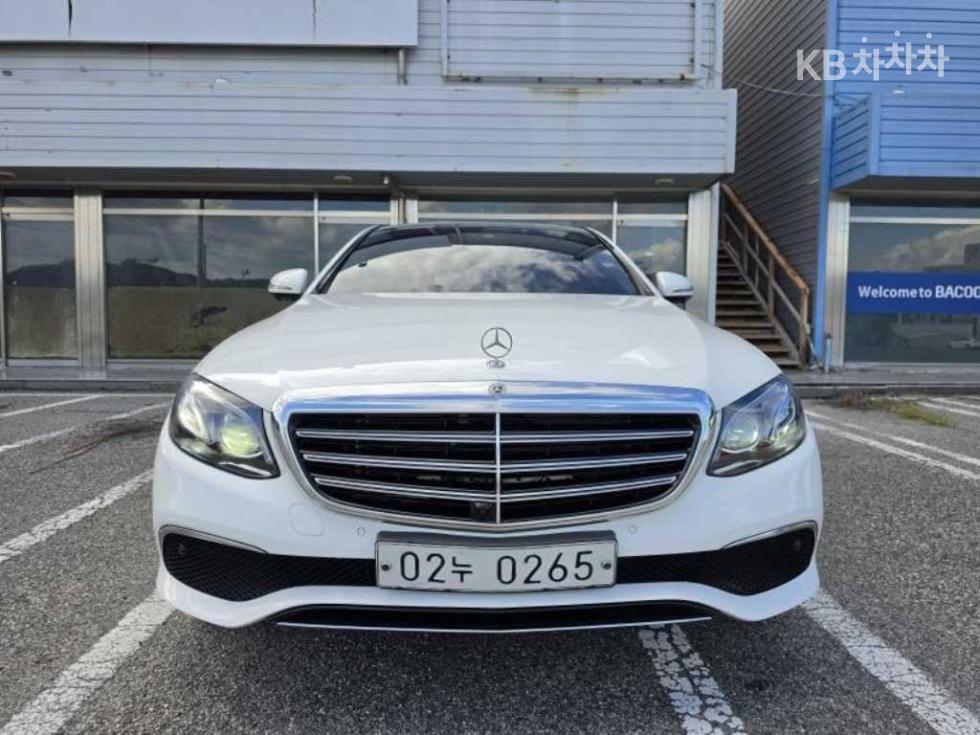 مرسيدس E-Class