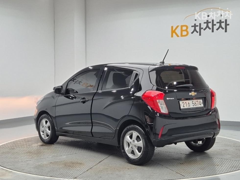 GM Korea Chevrolet Spark BASE MODEL — фото 2