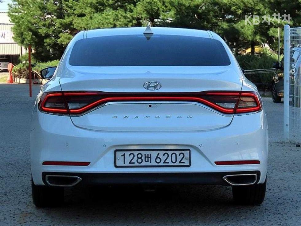 Hyundai Grandeur BASE MODEL — фото 4