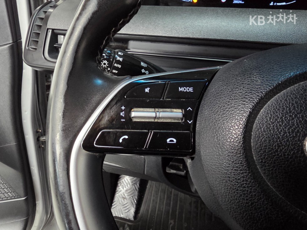 Hyundai Staria — miniaturë 15