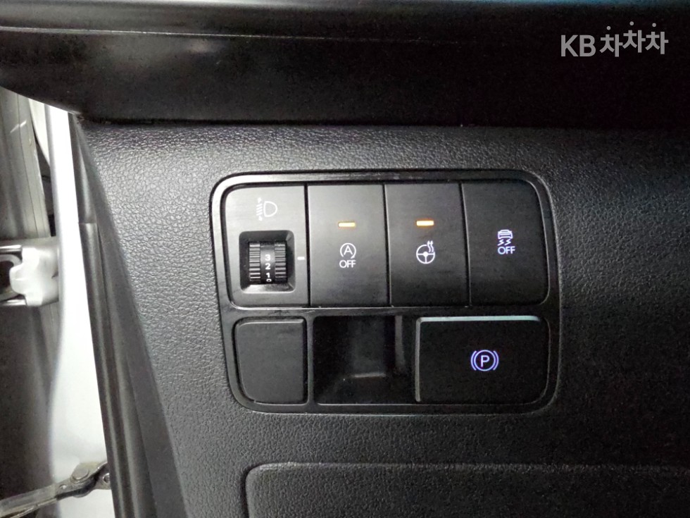 Hyundai Staria — miniaturë 14
