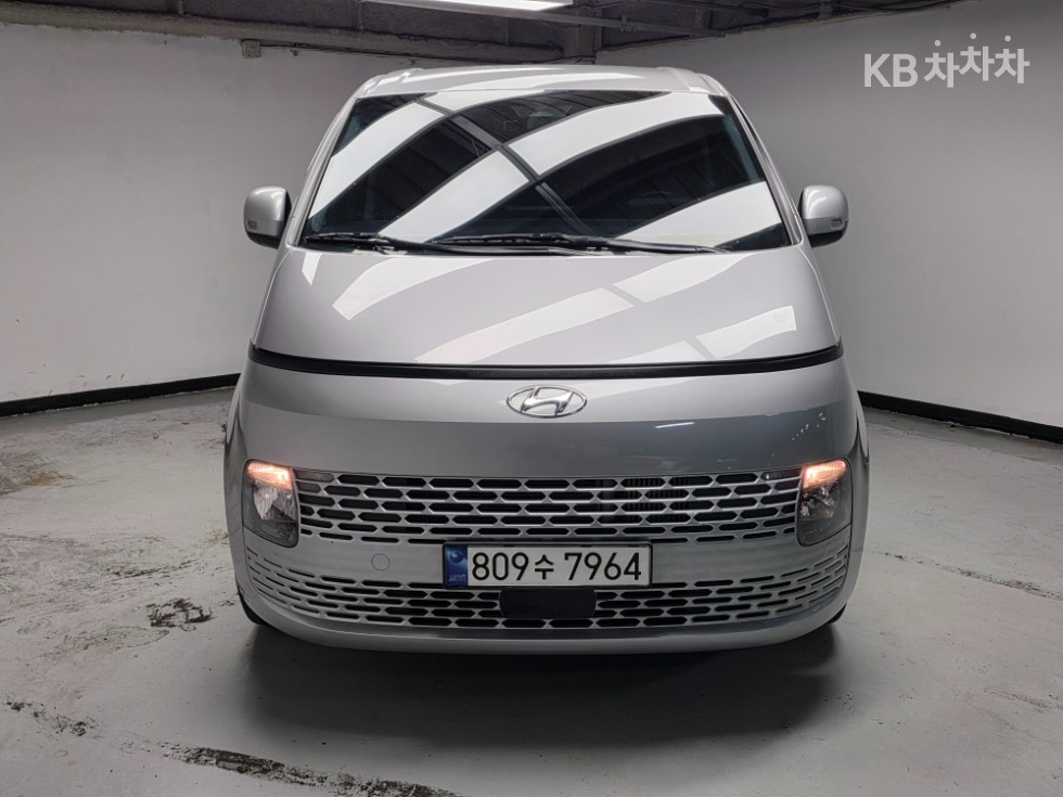 Hyundai Staria — miniaturë 3