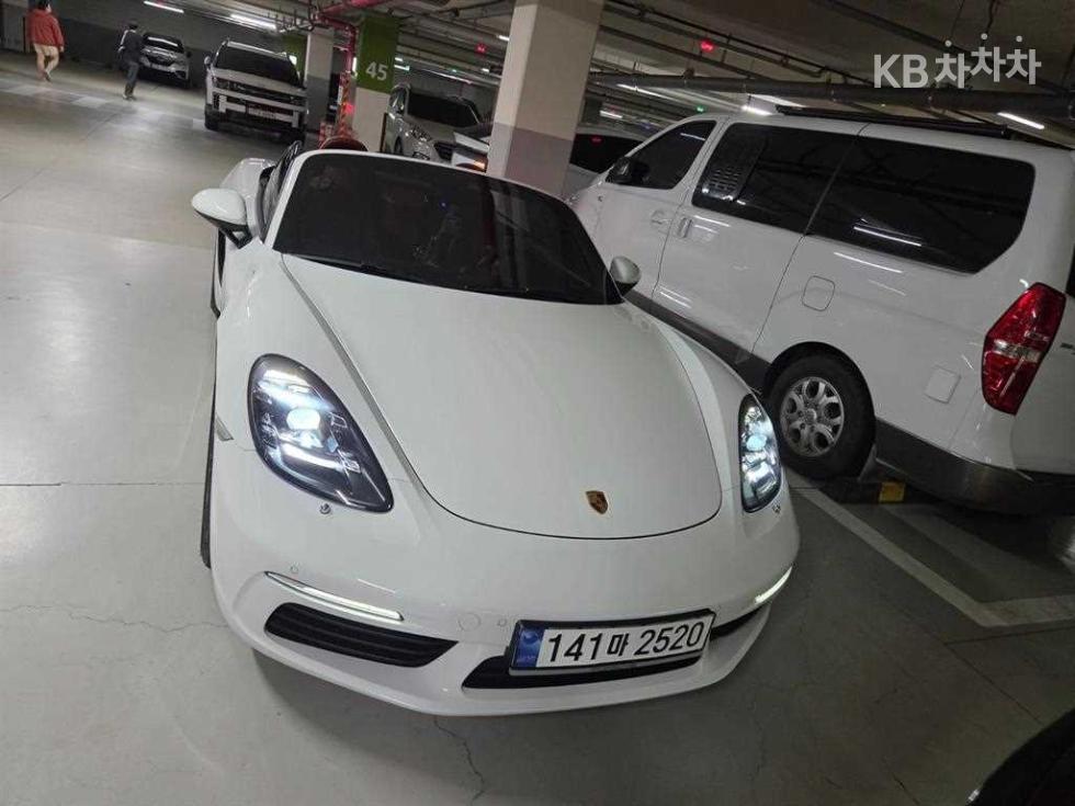 Porsche 718