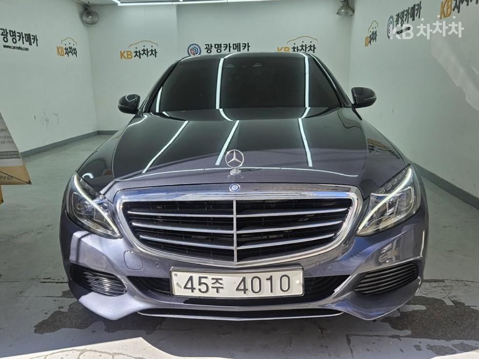 مرسيدس C-Class