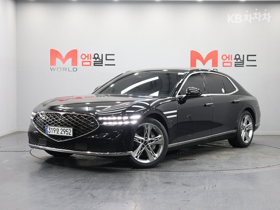Genesis G90