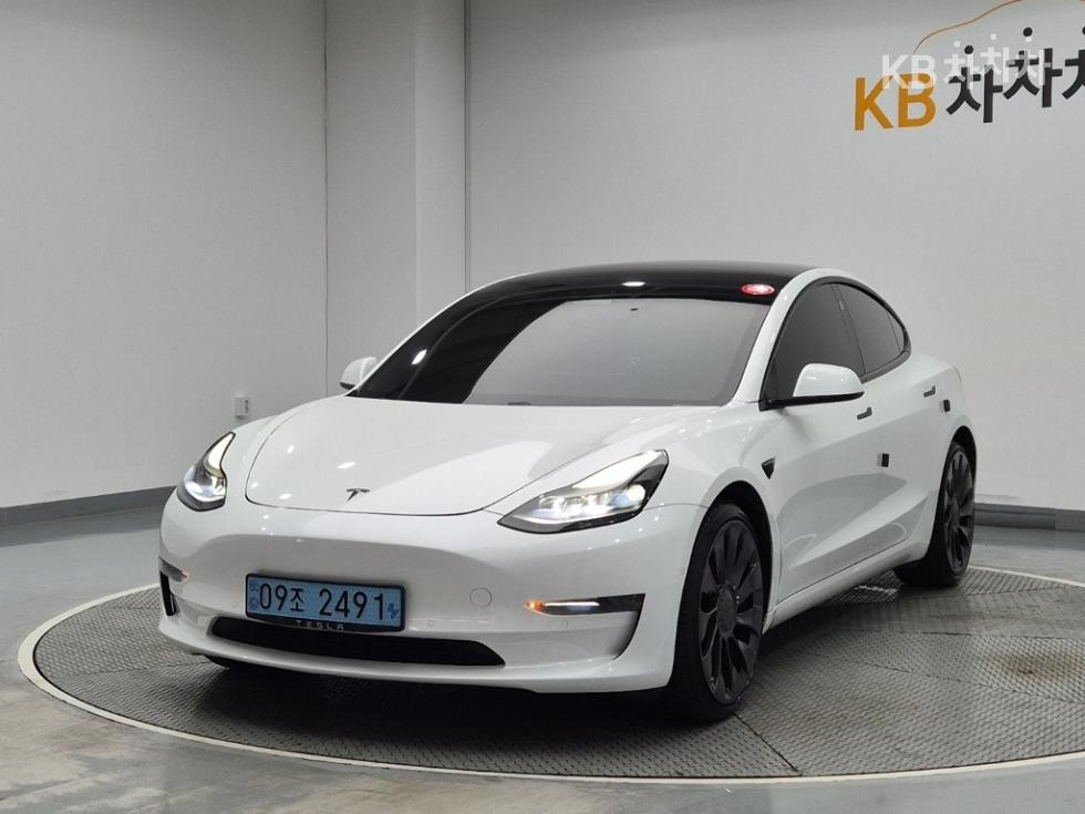 تيسلا Model 3
