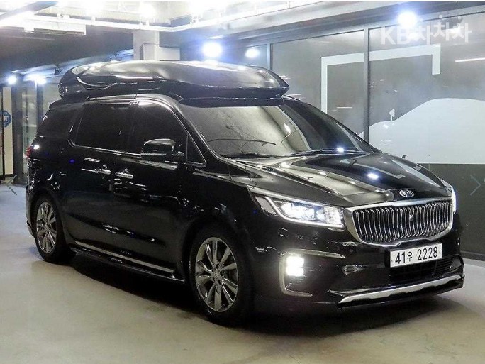 Kia Carnival