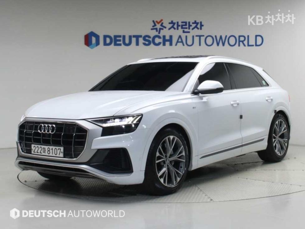 Audi Q8