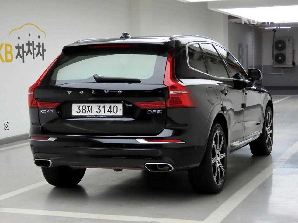 Volvo XC60 2.4 Inscription — фото 3