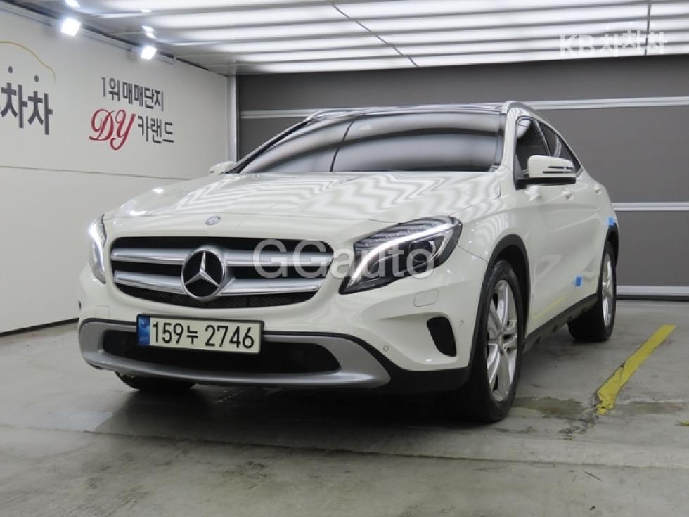 Mercedes-Benz GLA-Class