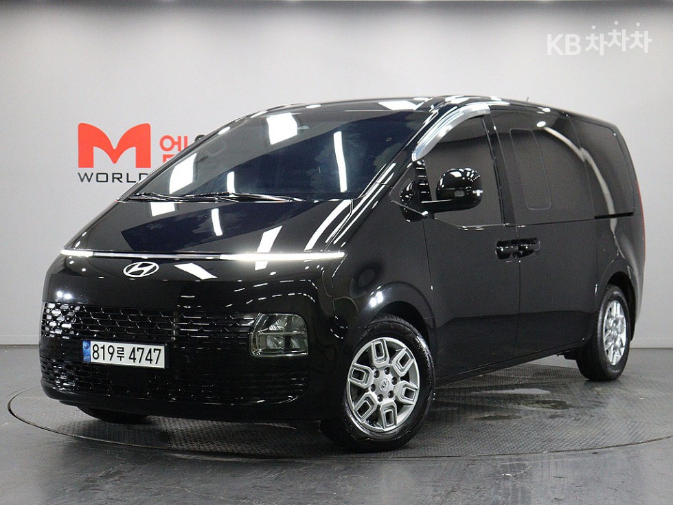 Hyundai Staria