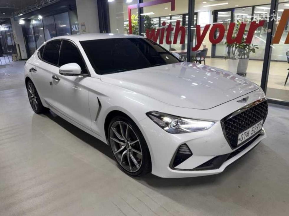 Genesis G70