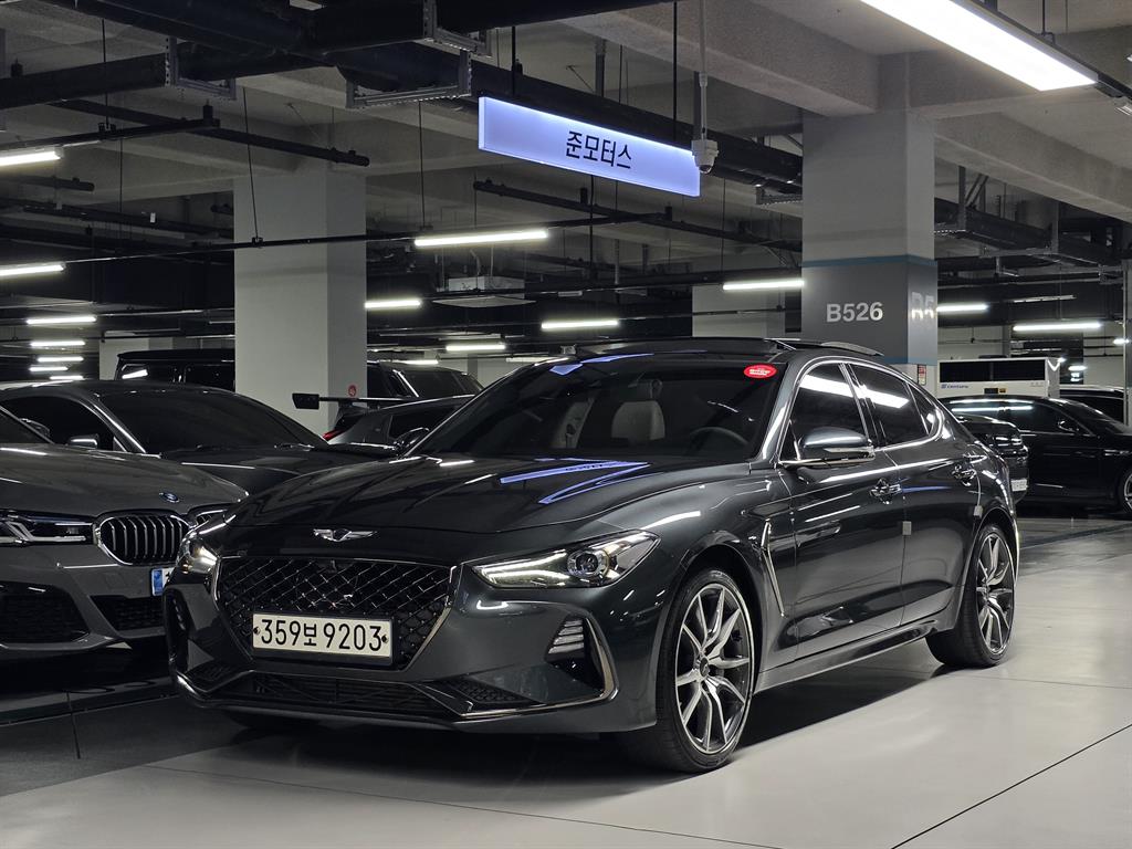 Genesis G70