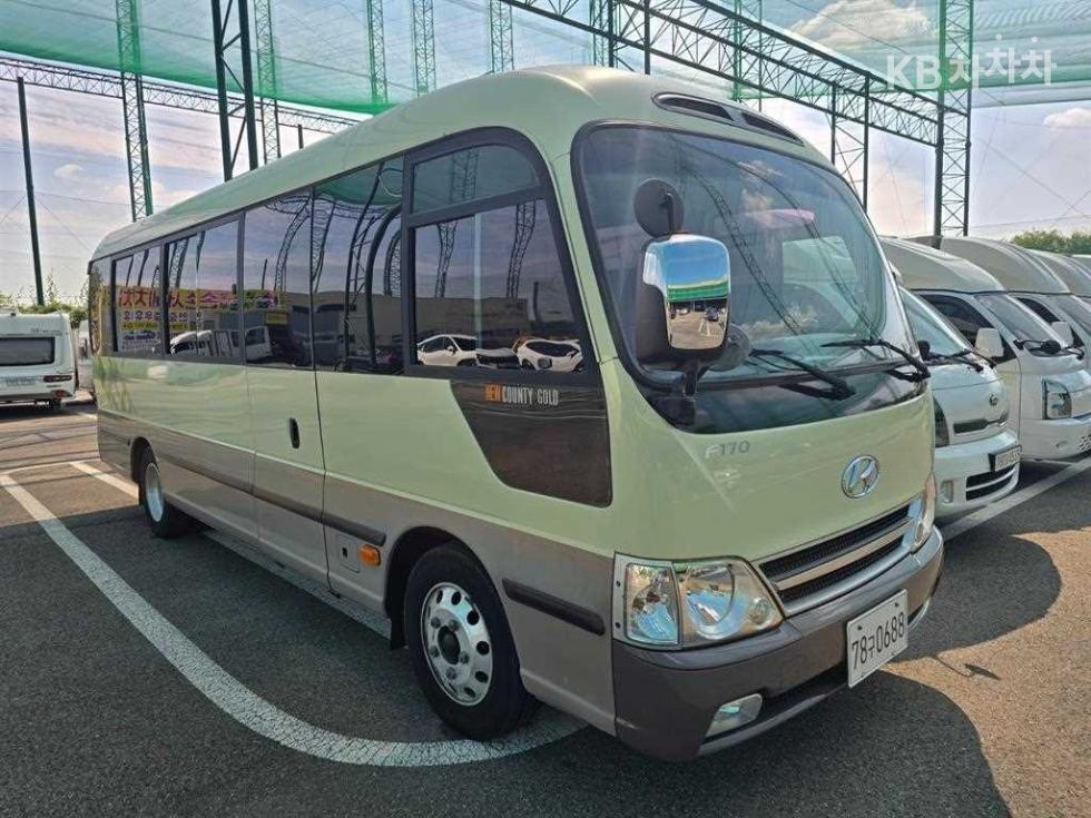 Hyundai County