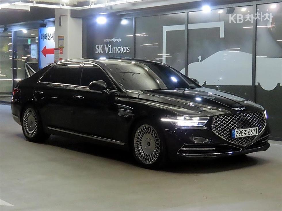 Genesis G90