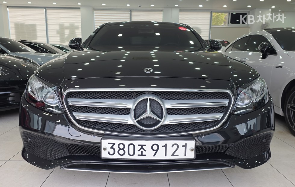 مرسيدس E-Class