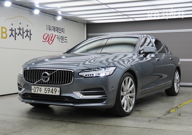Volvo S90