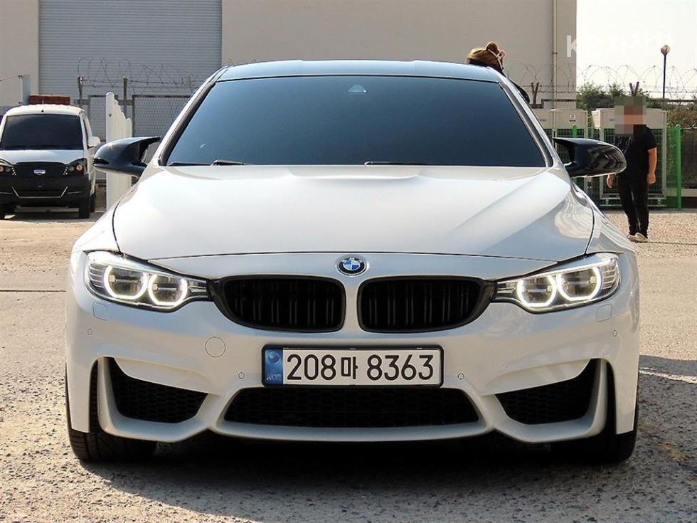 BMW M4