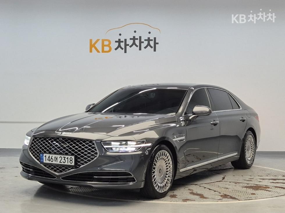 Genesis G90