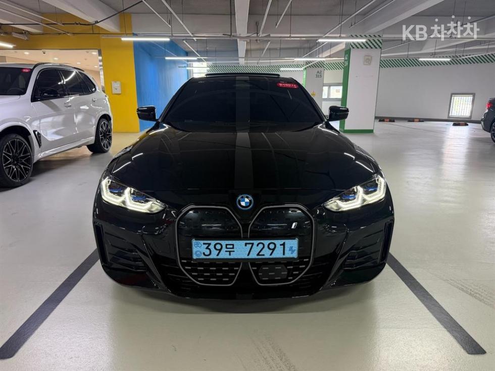 BMW i4