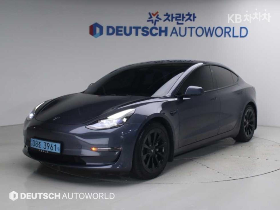 تيسلا Model 3
