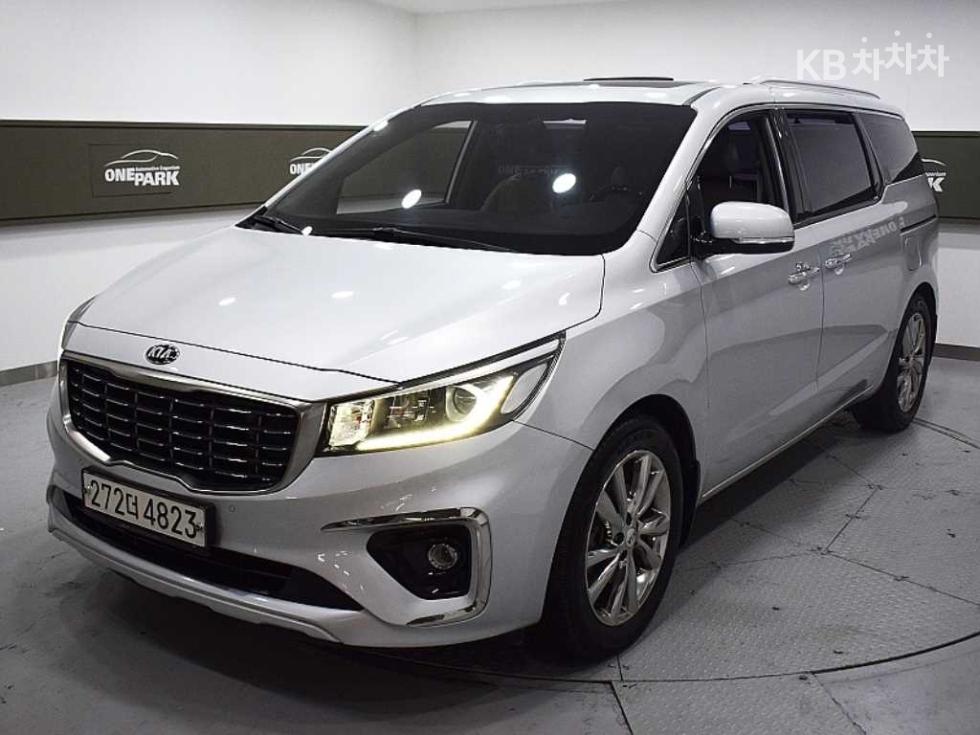 Kia Carnival PRESTIGE — фото 1