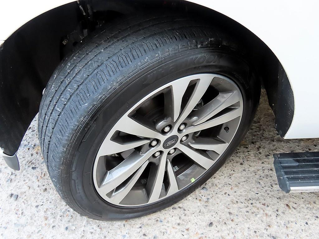 Ford Expedition — miniaturë 20