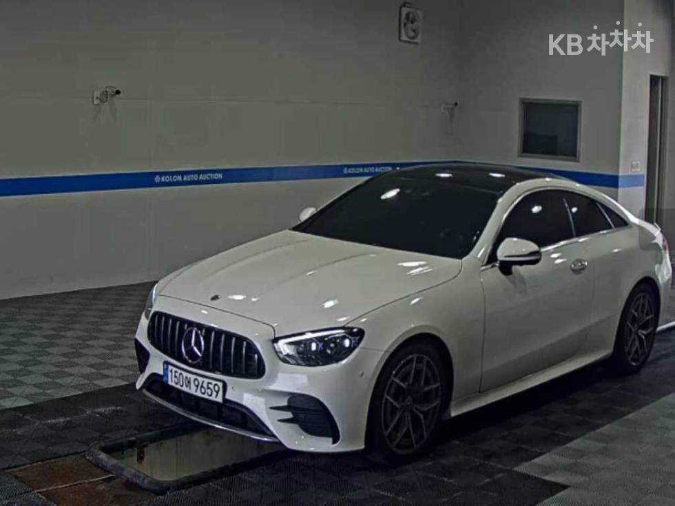Mercedes-Benz E-Class BASE MODEL — фото 1