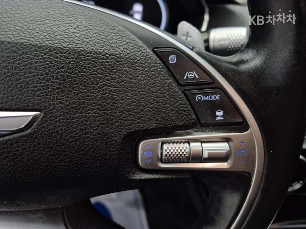 Genesis G80 — miniaturë 7