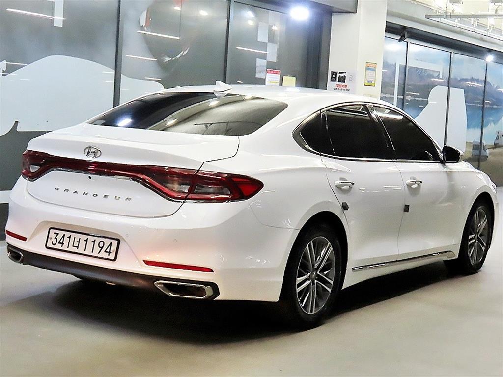 Hyundai Grandeur BASE MODEL — фото 4