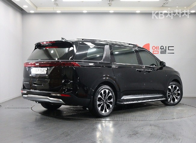 Kia Carnival SIGNATURE — фото 4