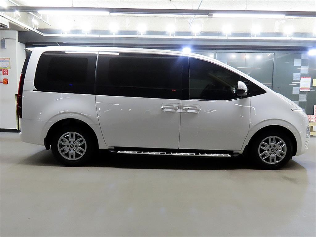 Hyundai Staria — фото 3