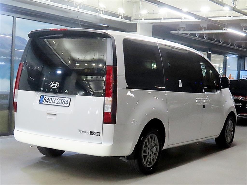 Hyundai Staria — фото 4